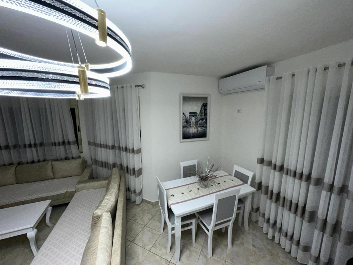 Spacious 2 Bedroom Apartment In Durres Beach Exterior foto