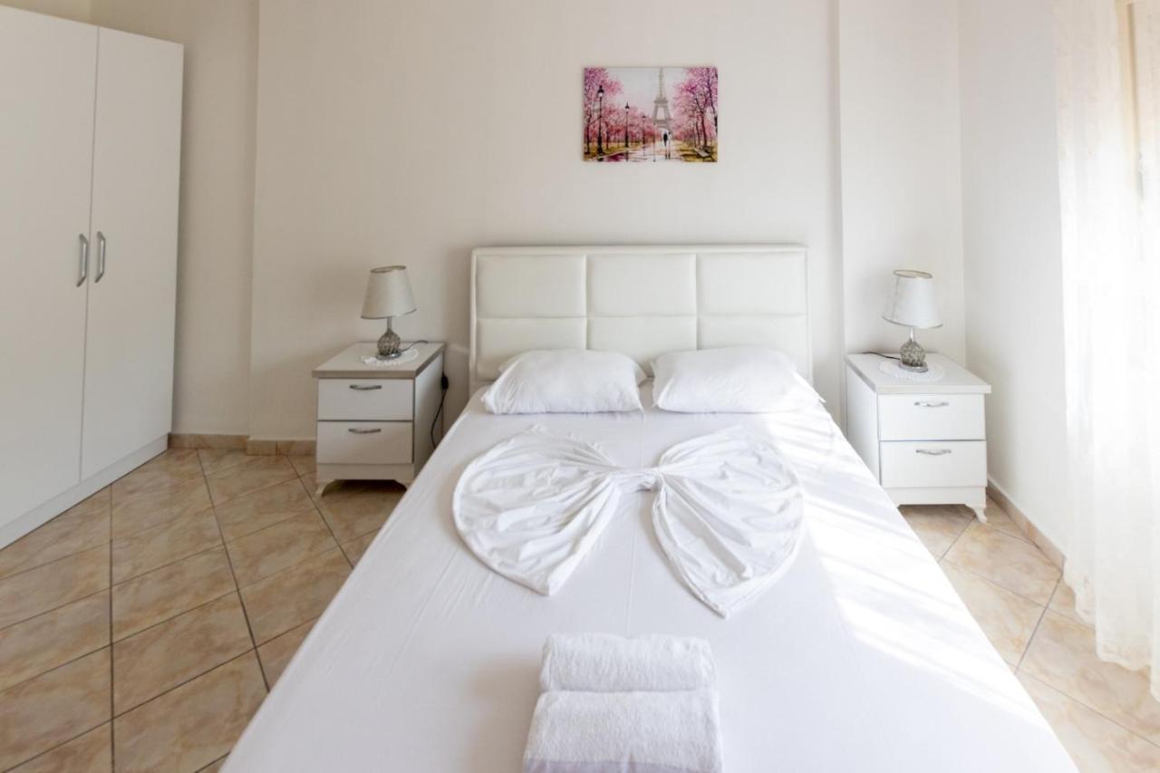 Spacious 2 Bedroom Apartment In Durres Beach Exterior foto