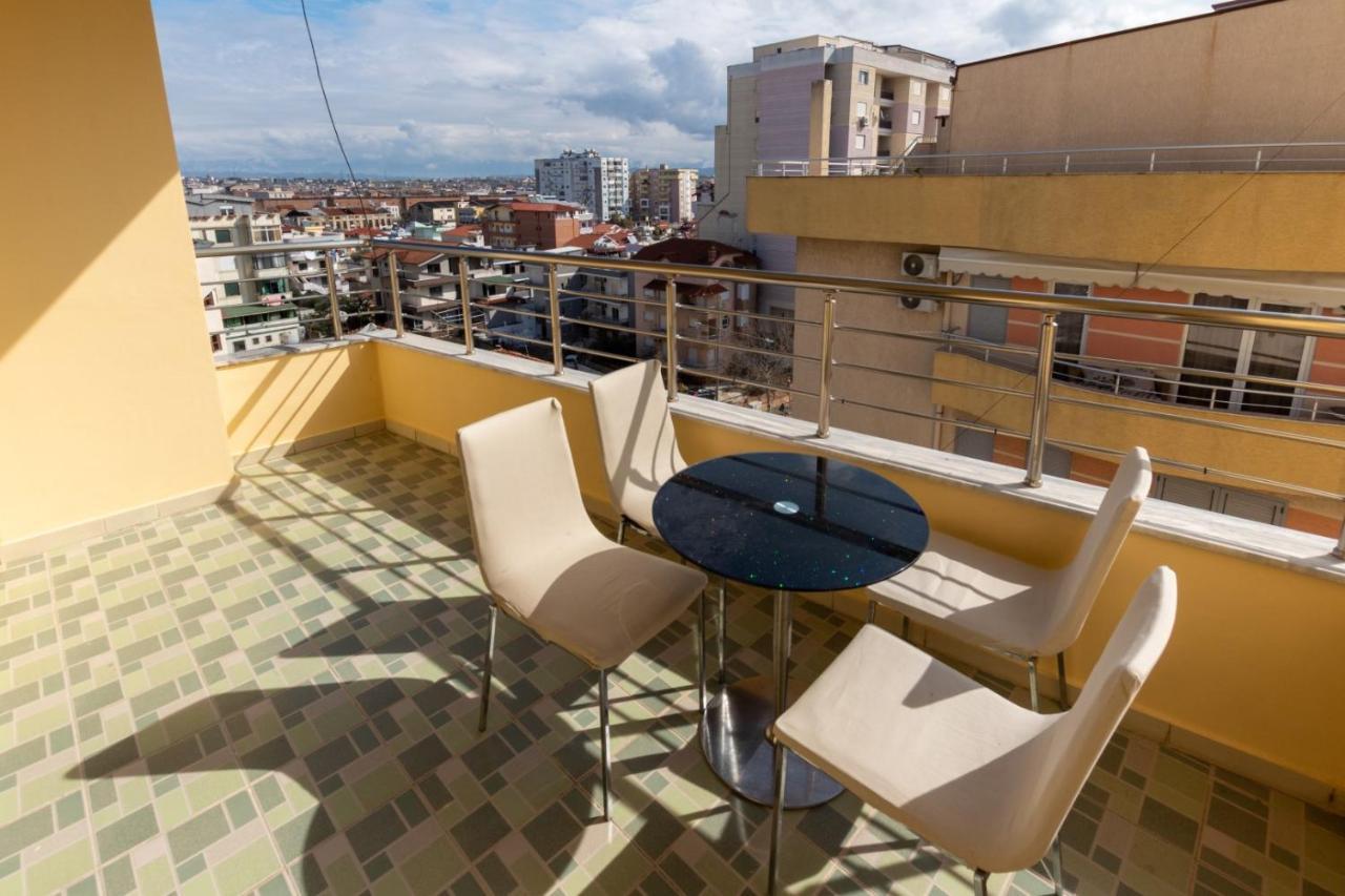 Spacious 2 Bedroom Apartment In Durres Beach Exterior foto